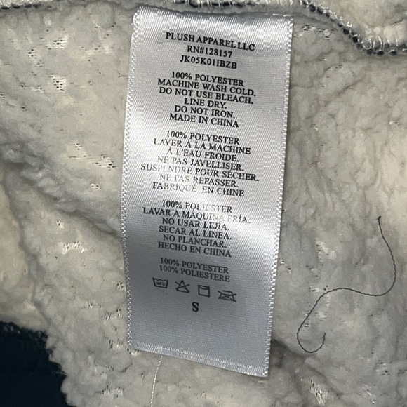 REVOLVE x Plush Stay Warm & Cozy Zebra Sherpa Teddy Jacket Size Small. - Picture 14 of 16